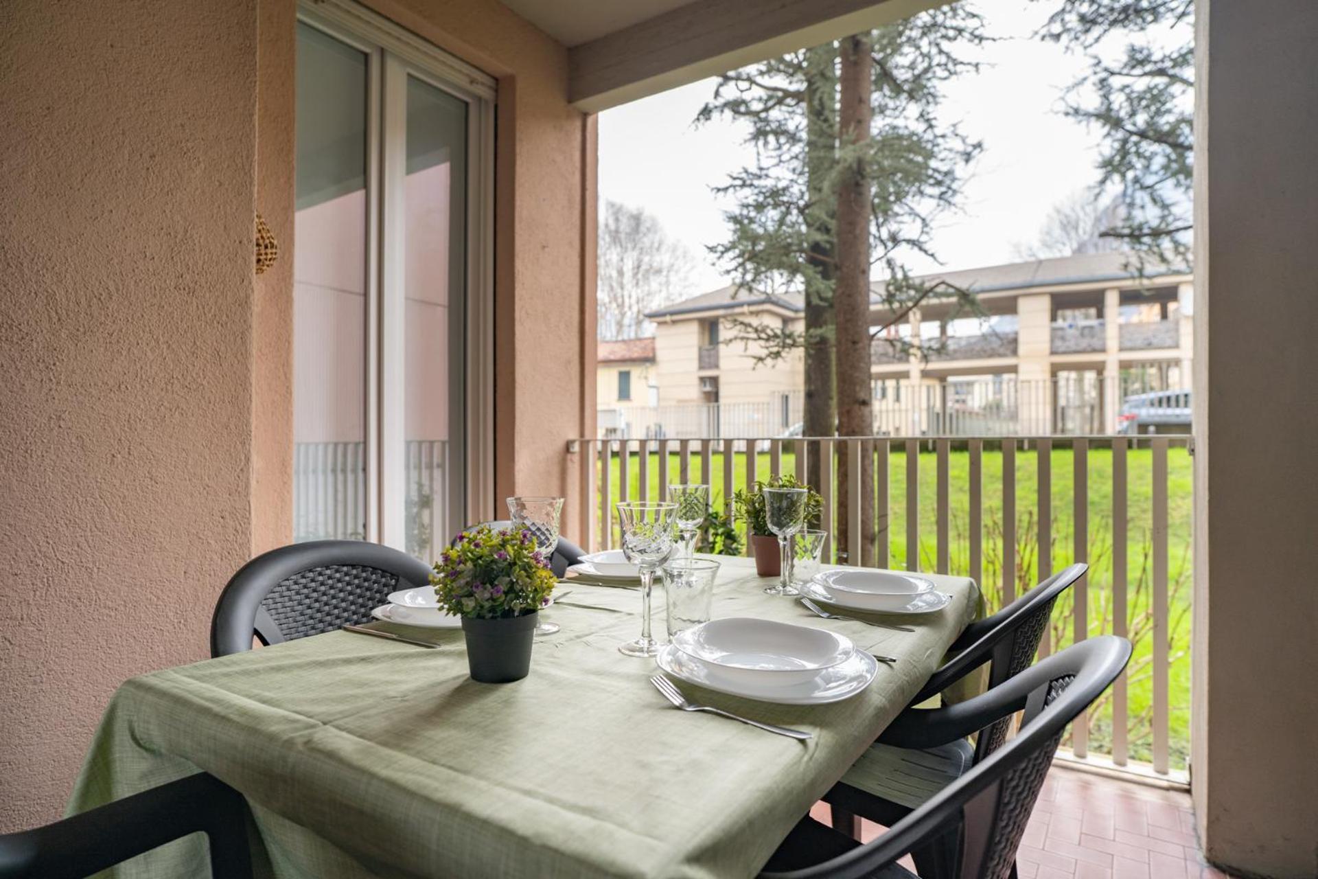 Appartamento Il Riflesso Del Lago Lecco Exterior photo